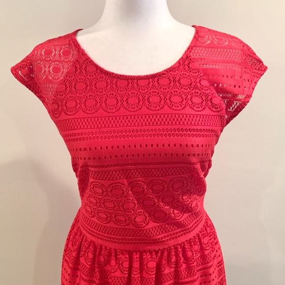 buttons Red Lace Cap Sleeve fit and flare Dress - Picture 4 of 7